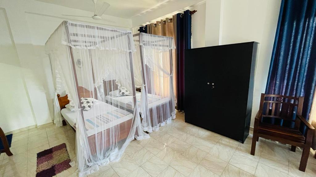 Sunny Mood Guest House Unawatuna Ngoại thất bức ảnh