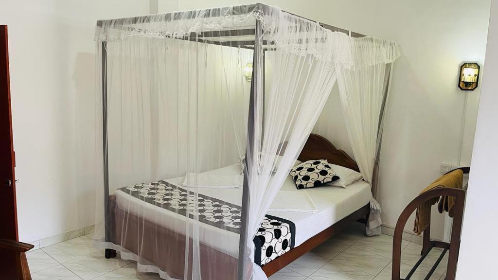 Sunny Mood Guest House Unawatuna Ngoại thất bức ảnh