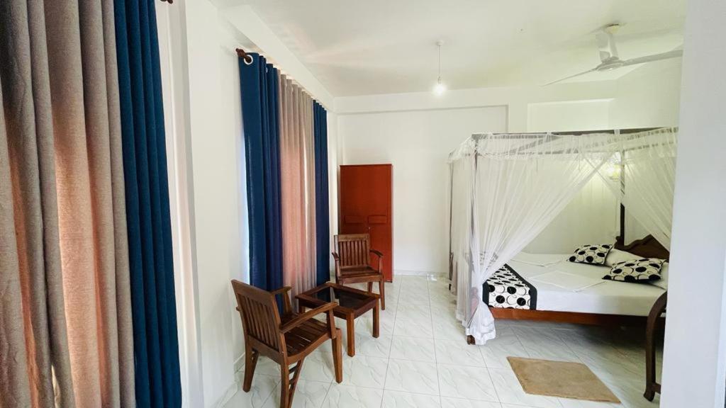 Sunny Mood Guest House Unawatuna Ngoại thất bức ảnh