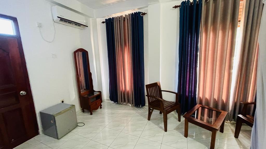Sunny Mood Guest House Unawatuna Ngoại thất bức ảnh
